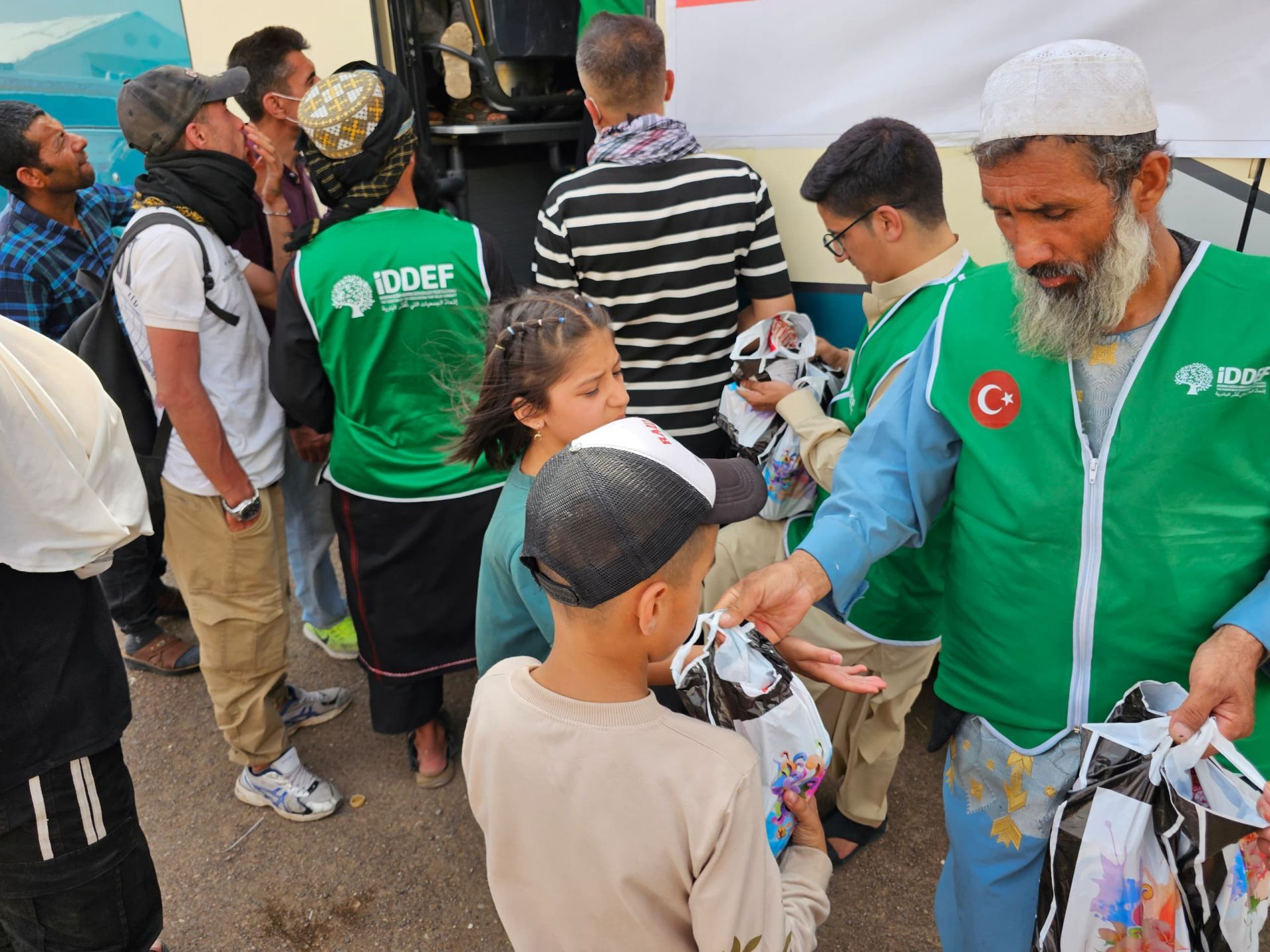 Humanitarian Aid from IDDEF to Afghans Deported from Iran