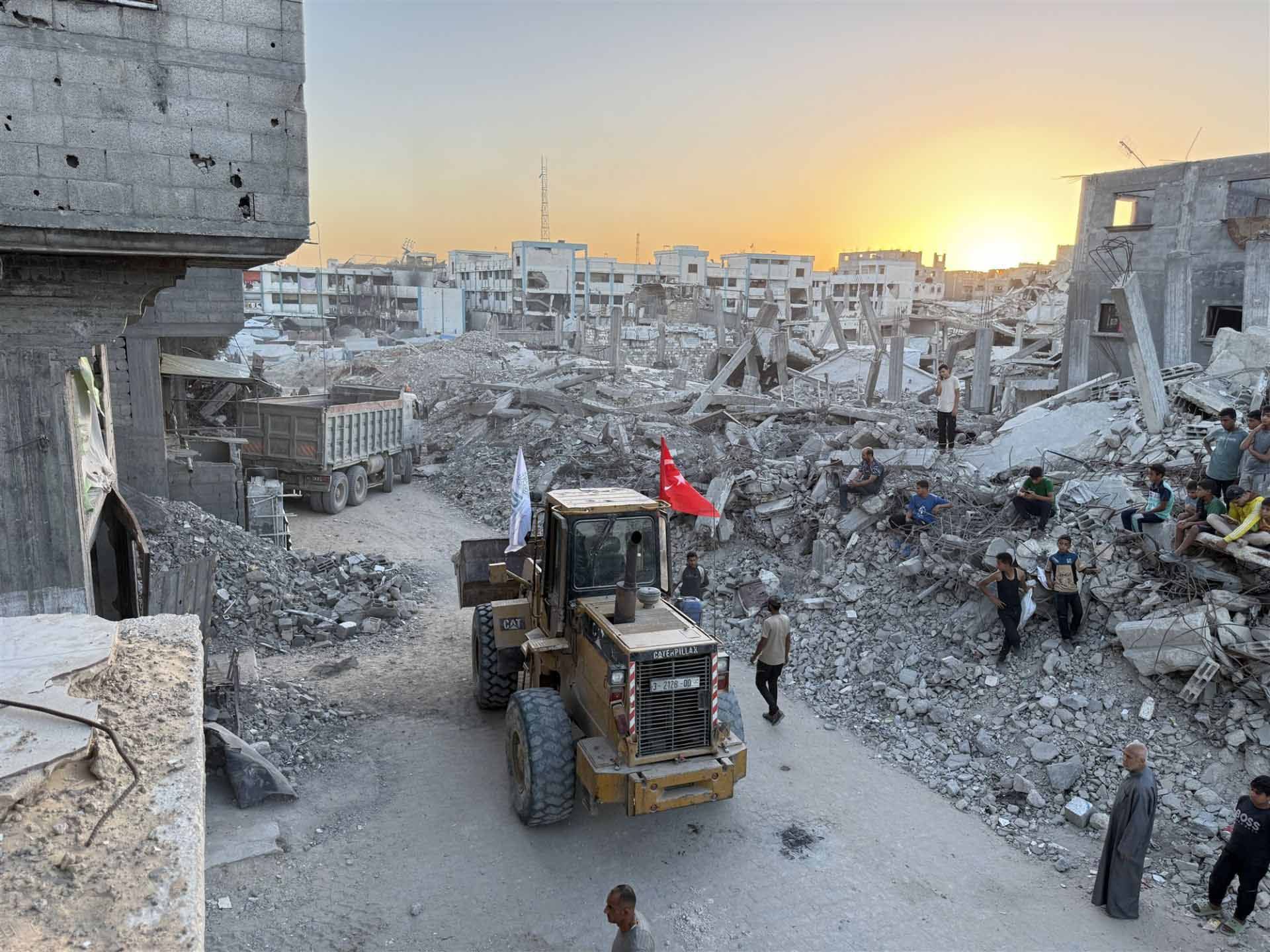 Türkiye is in Gaza, IDDEF is on the Ground!