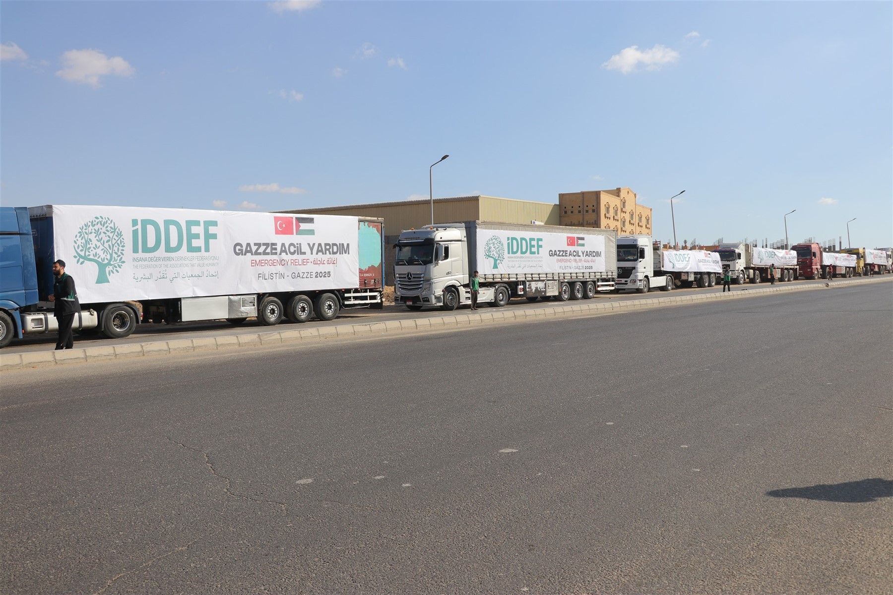 8 Truckloads of Food, Flour, Hygiene Supplies and Blankets from IDDEF to Gaza