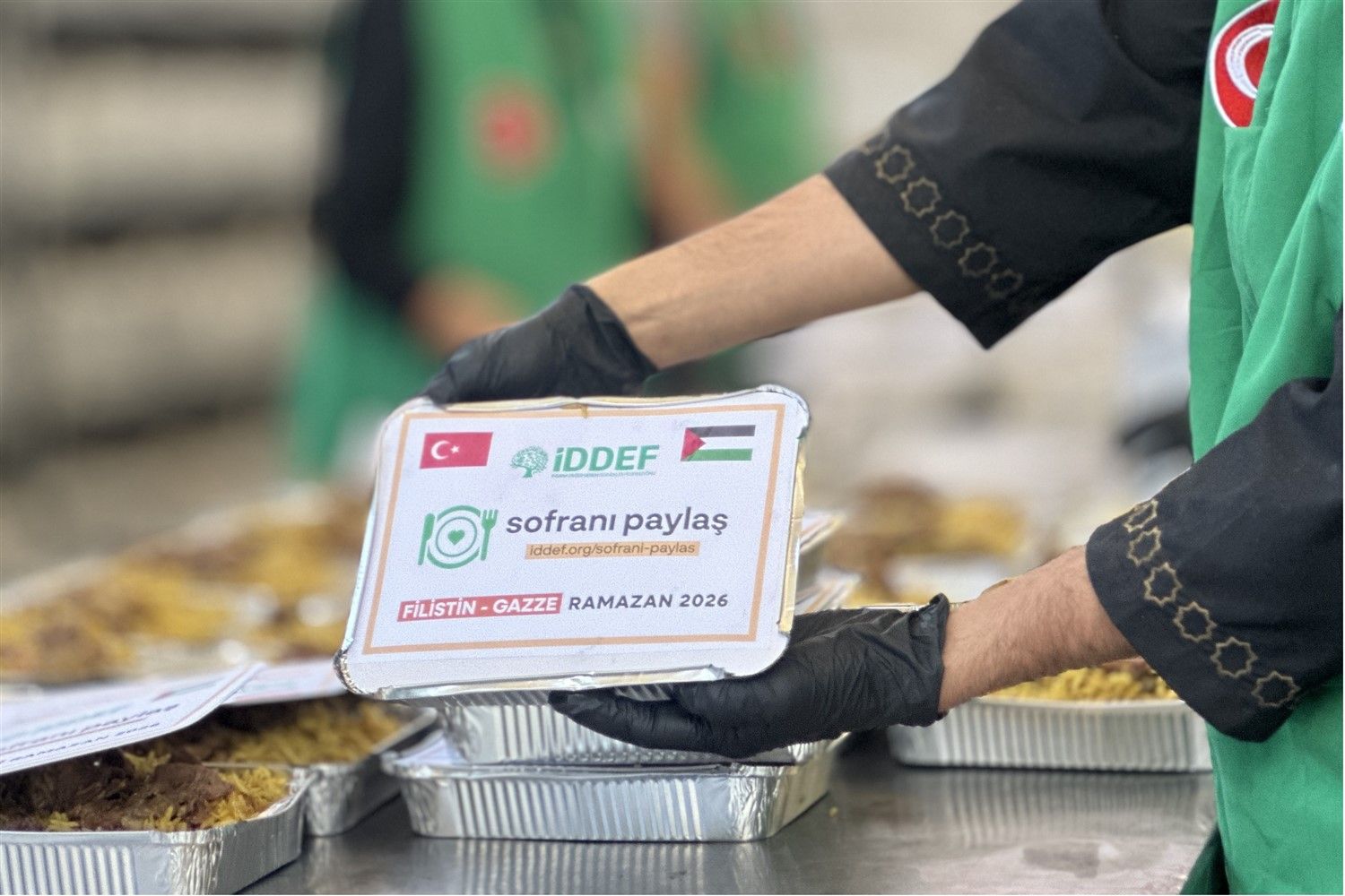 İDDEF’ten Gazze'de Sofranı Paylaş İftarları