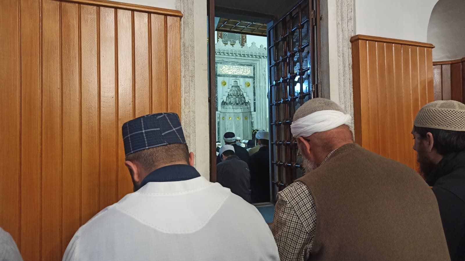 Şükür Namazı Nasıl Kılınır? Niyeti ve Rekatları