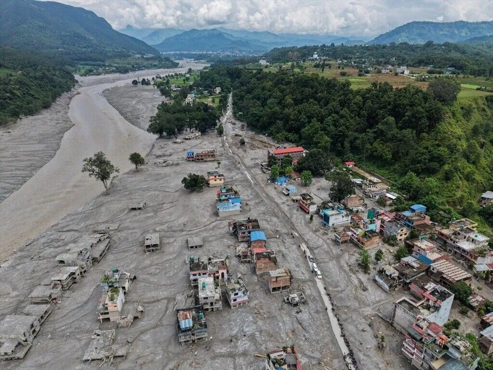 Nepal Sel Felaketi Acil Yardım