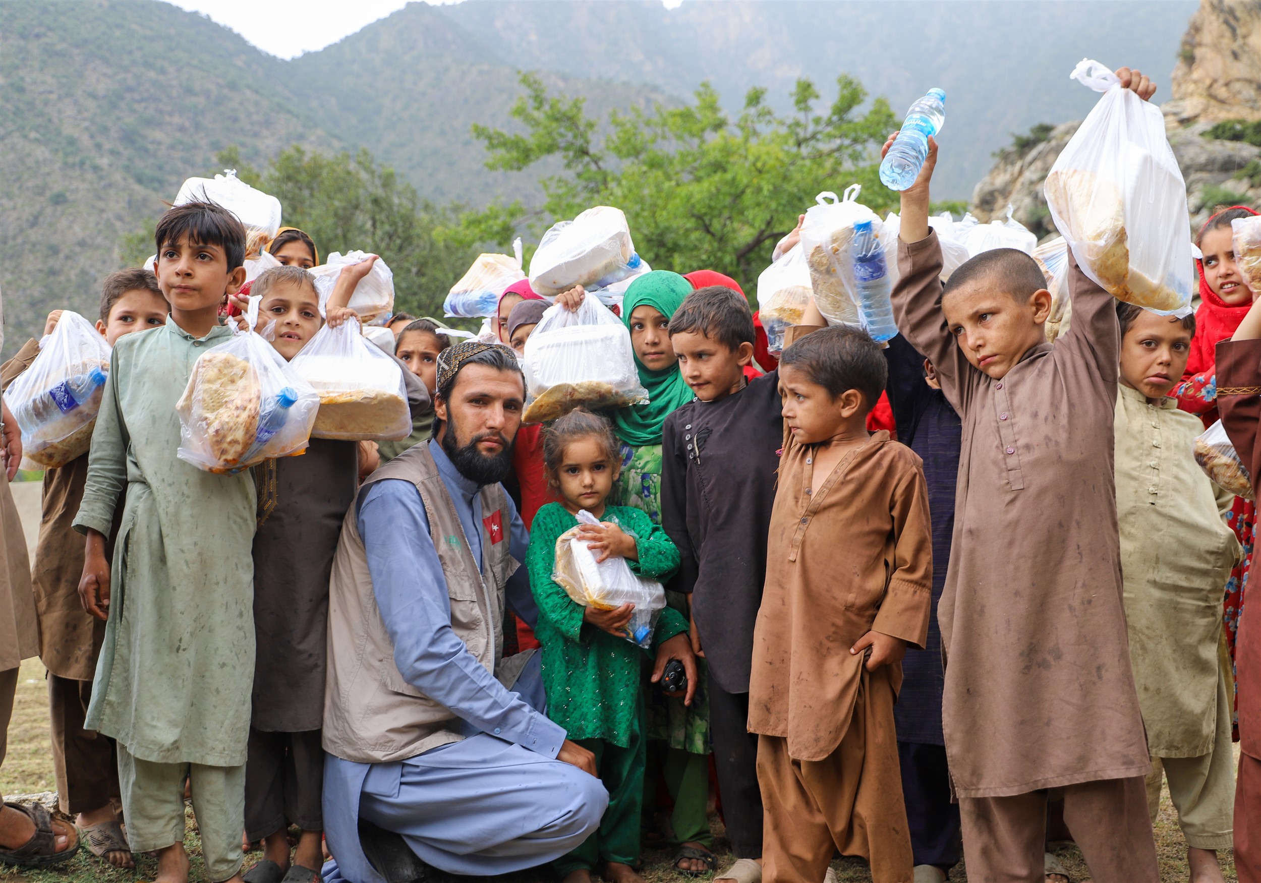 IDDEF Supports Afghanistan After Devastating Earthquake (10)