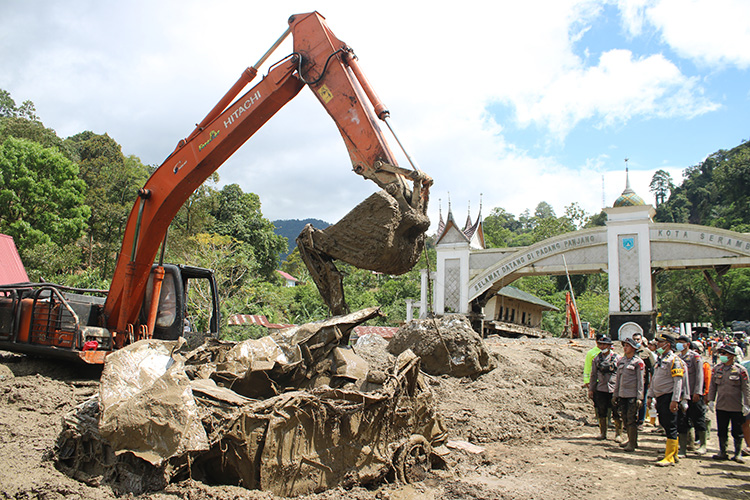 Indonesia flood disaster emergency aid - IDDEF