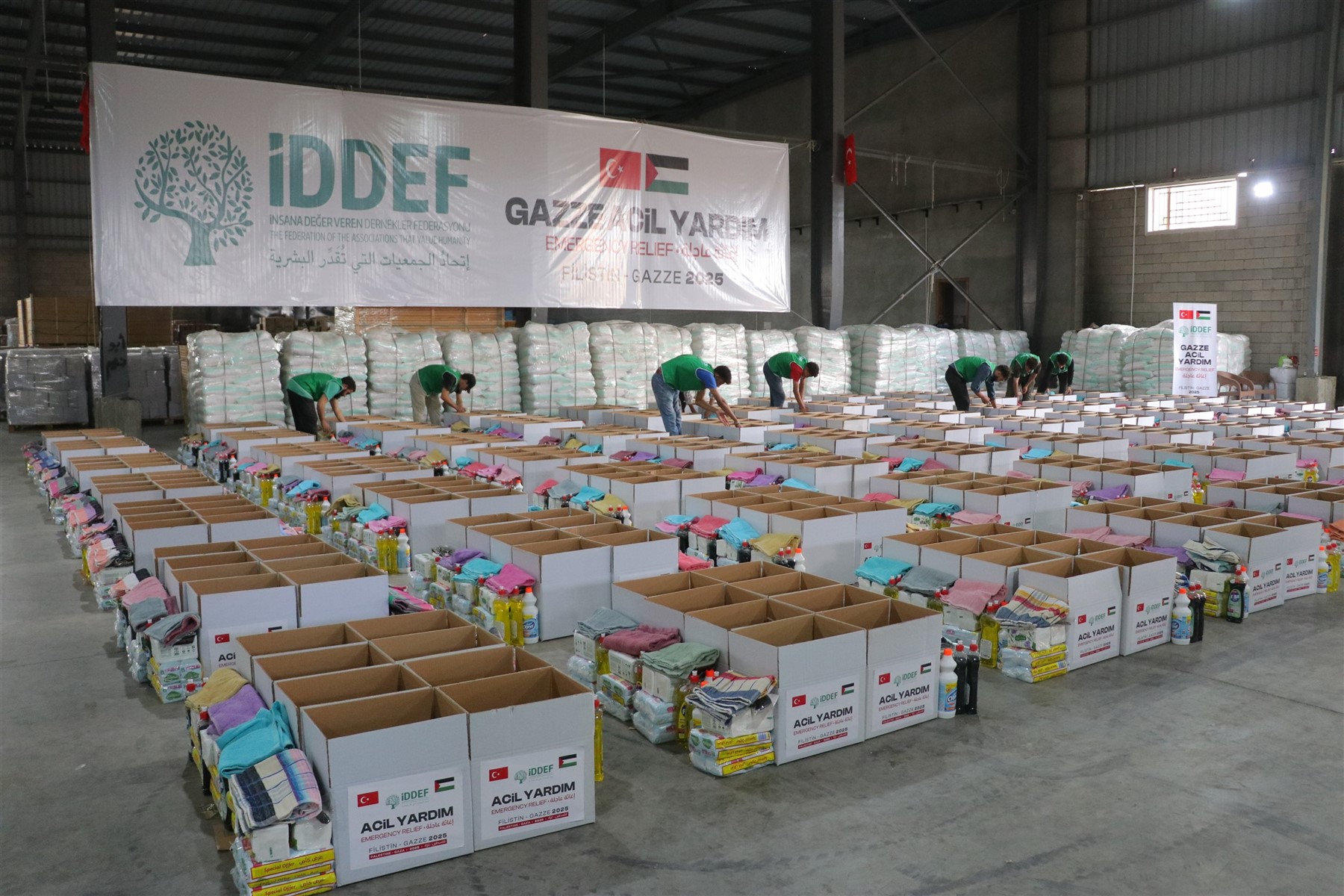 IDDEF's Aid of Food, Hygiene Supplies and Blankets to Gaza (6)