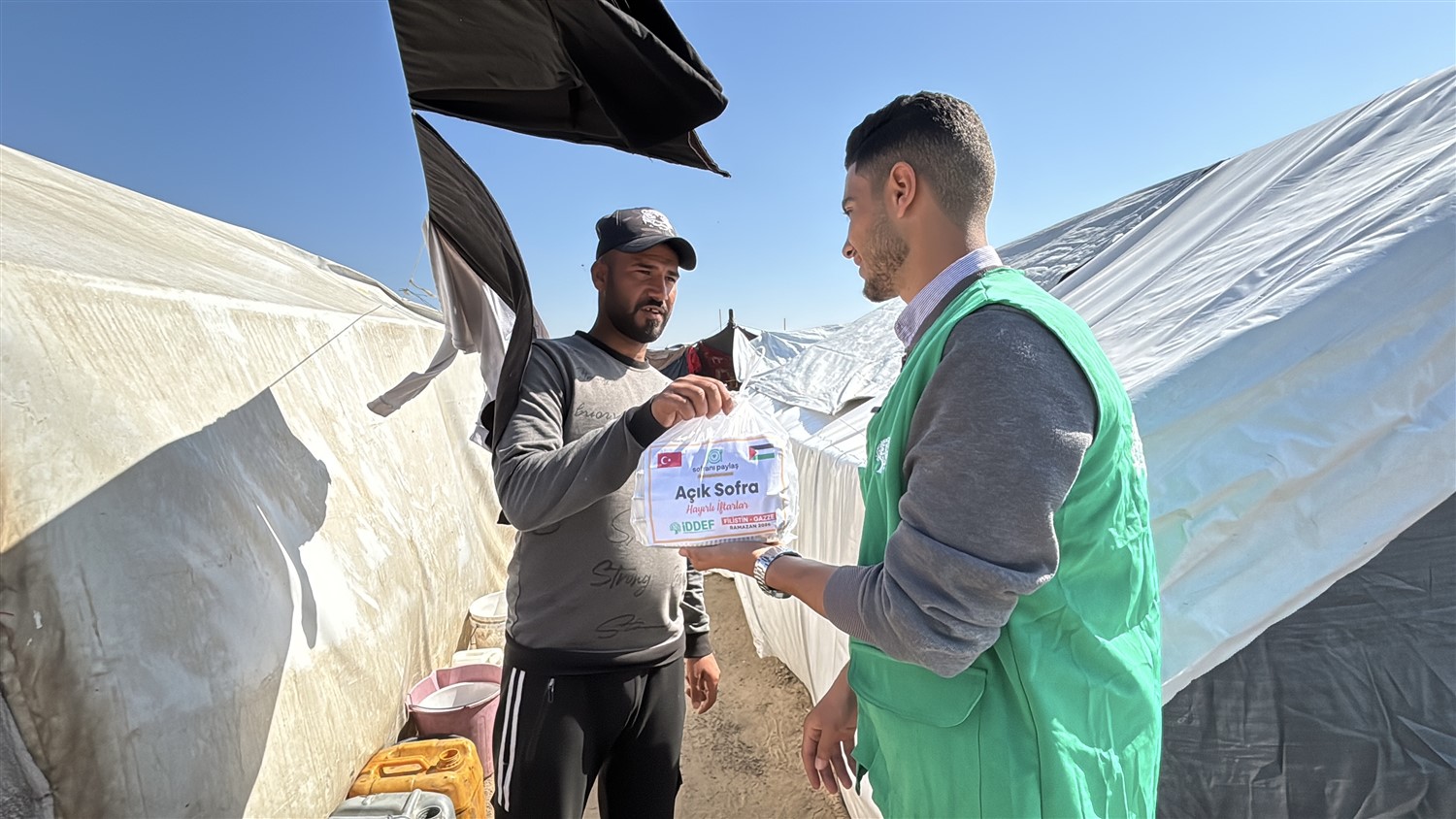 IDDEF provides daily iftar in Gaza throughout Ramadan (2)